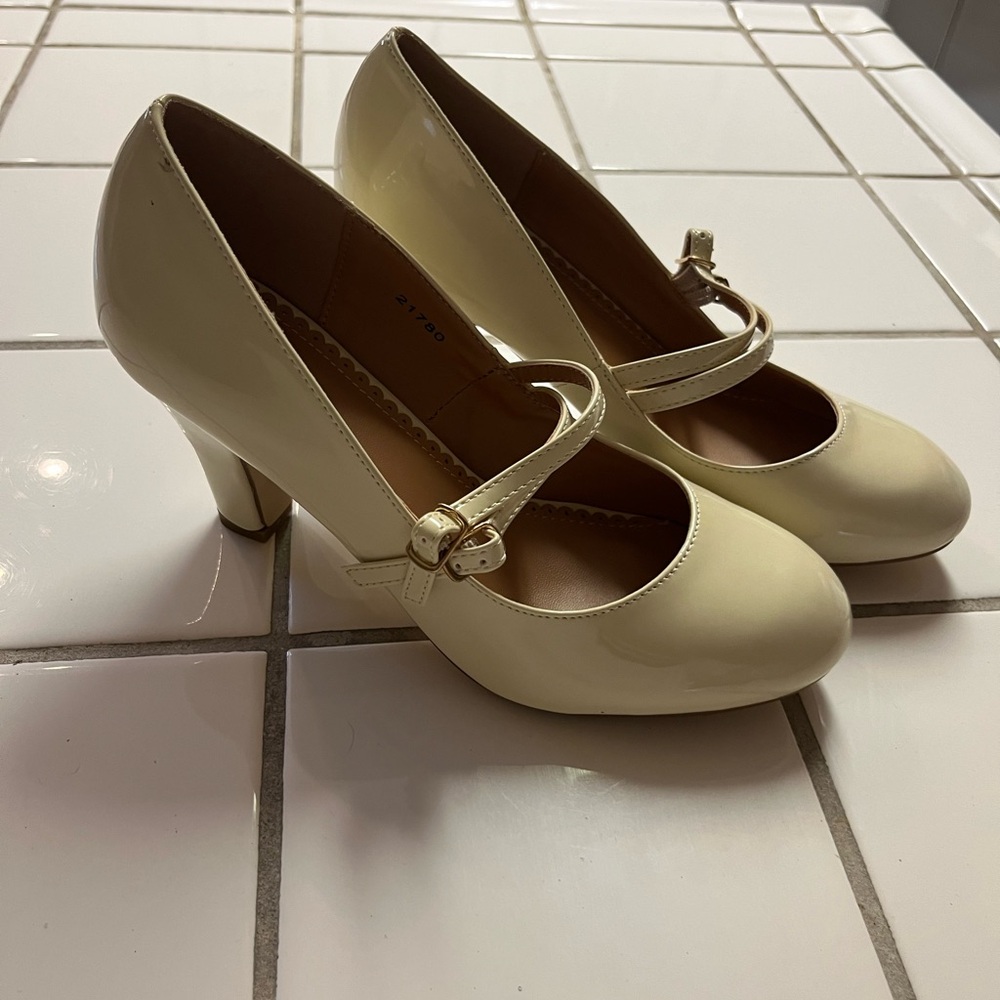 Beige heels.